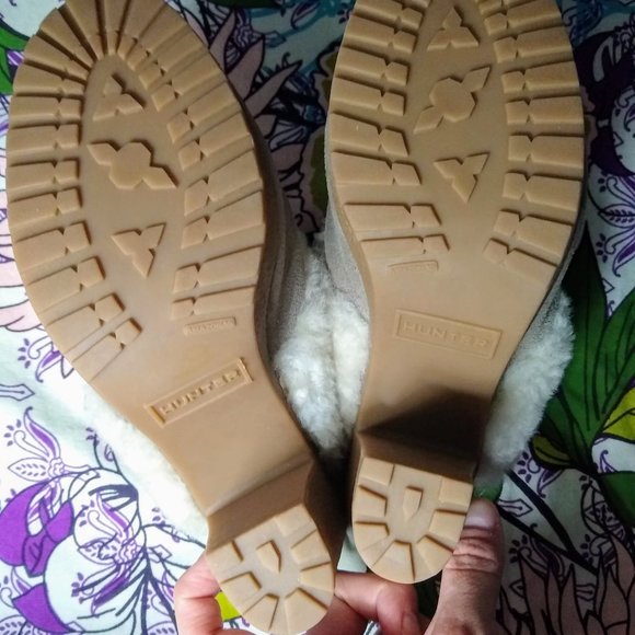 Hunter Suede Brunson Clogs - Picture 6 of 12